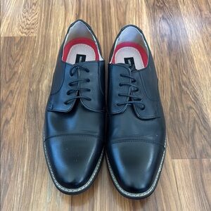 Like New Black Leather Men's Dress Shoes